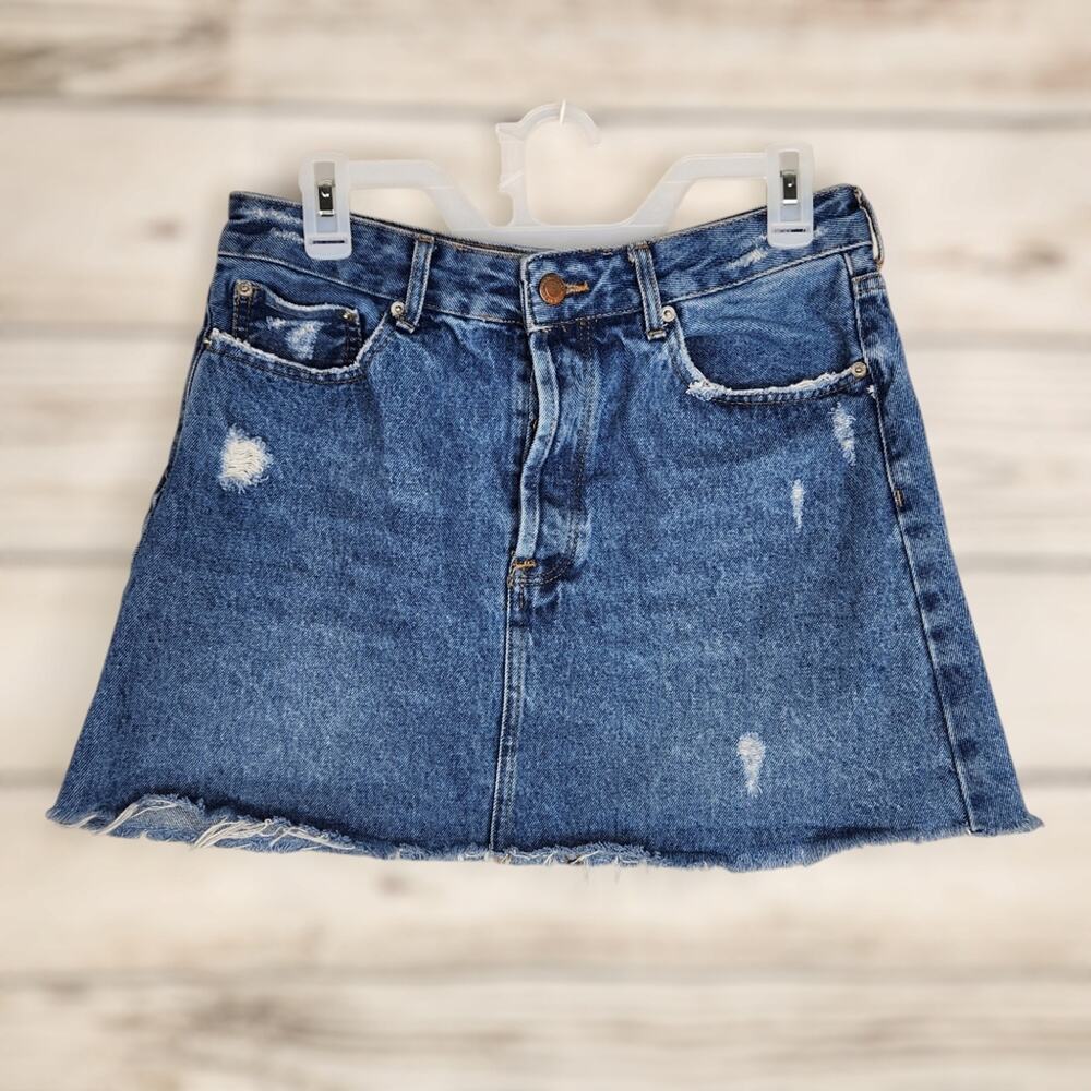 Bershka Raw Hem Distressed Style Button Fly Denim Skirt Size 8 Casual Summer